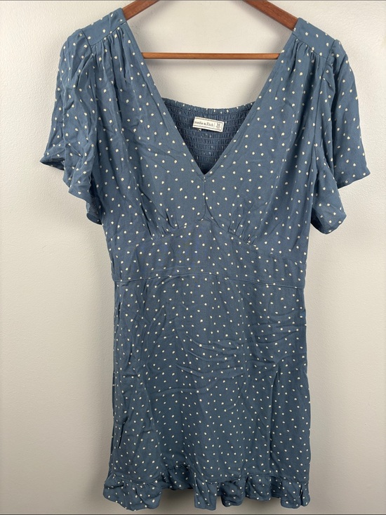 Abercrombie & Fitch Dresses & Skirts - Abercrombie & Fitch Blue Polka Dot Mini Dress ruching pleated skirt size Medium